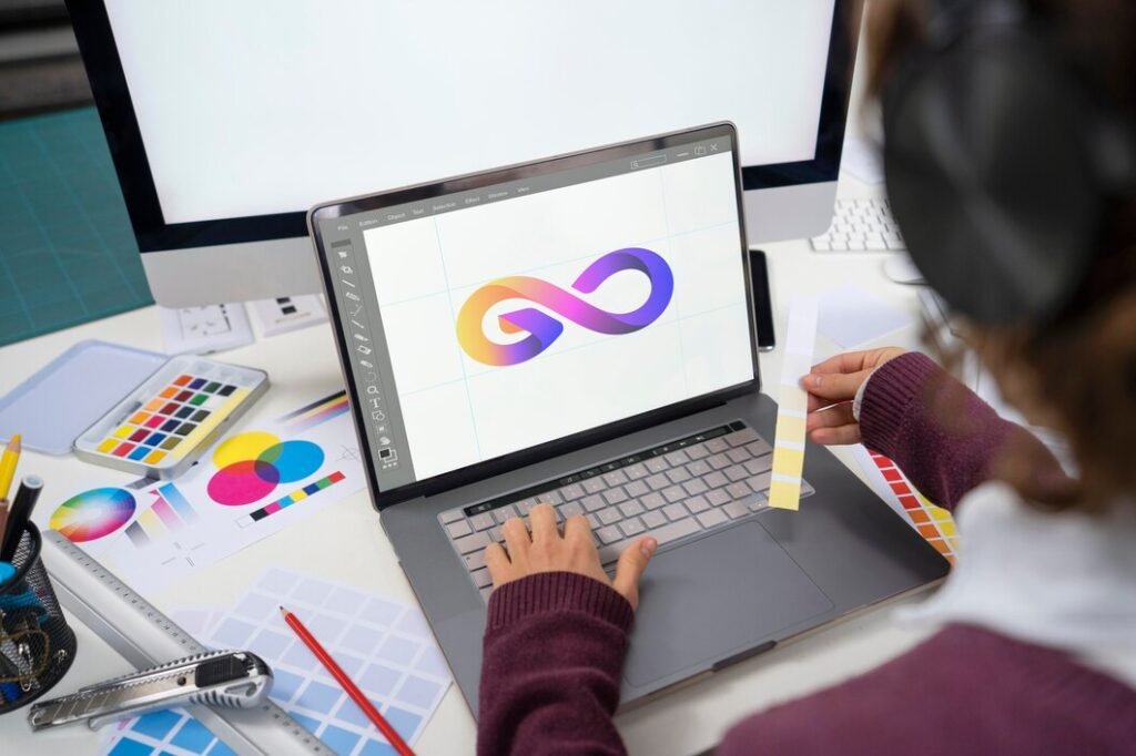 Custom Logo Design vs. DIY Logo