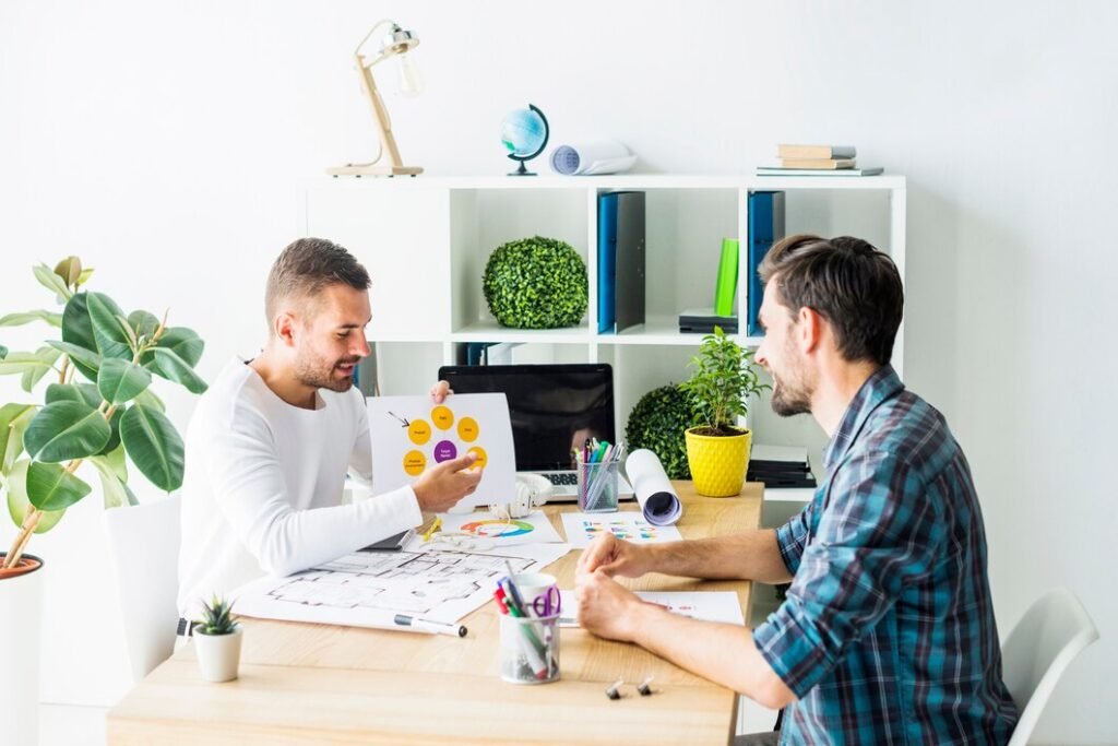Custom Logo Design vs. DIY Logo Makers: Which Is Better for Your Business? 1 Custom Logo Design vs. DIY Logo Makers